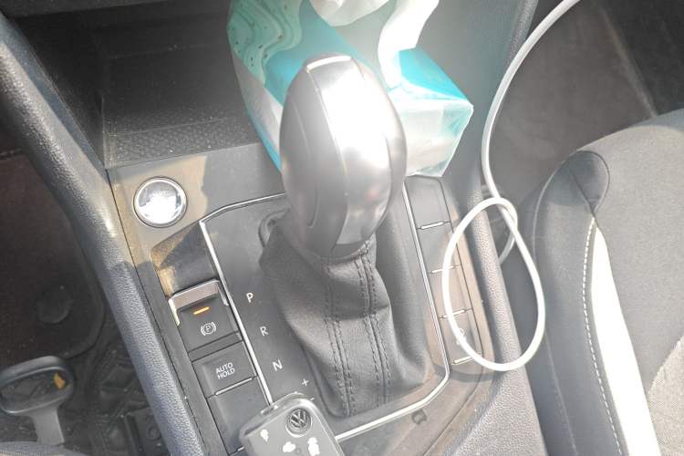 Used Volkswagen Tharu 2024 300TSI Two-Wheel-Drive Crescent Edition