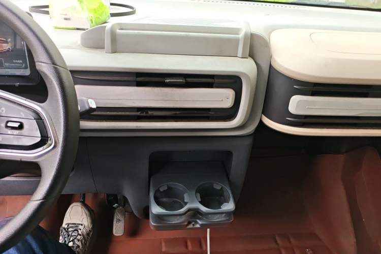 Used SAIC MAXUS Dana V1 2024 V1 Long Wheelbase High Roof (51 kWh)