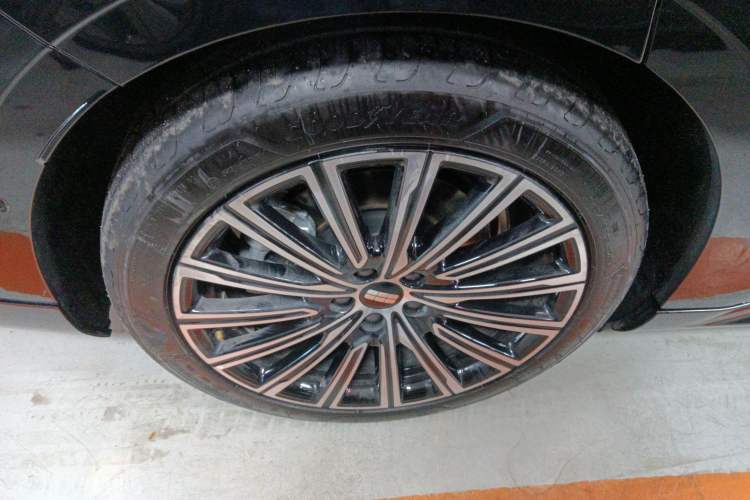 Used Geely Galaxy Galaxy 8 2025 130km EM-P Starship Edition
