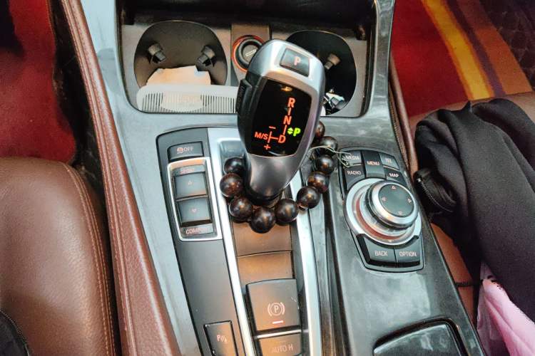 Used BMW 5 Series 2014 525Li Leading Model Gear Lever