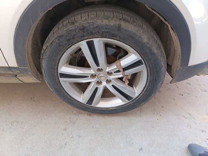 Used Zotye T700 2017 1.8T Dual-Clutch Luxury Model – Prestige — 17