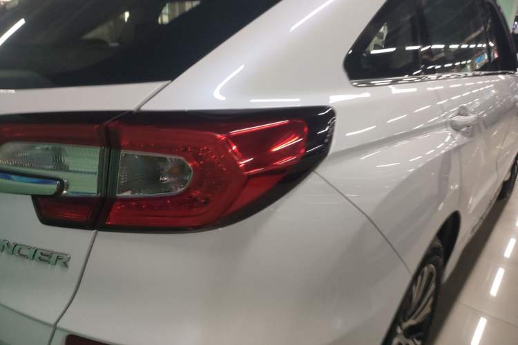 Used Honda Avancier 2017 370TURBO Four-Wheel Drive Prestige Edition Exterior 3