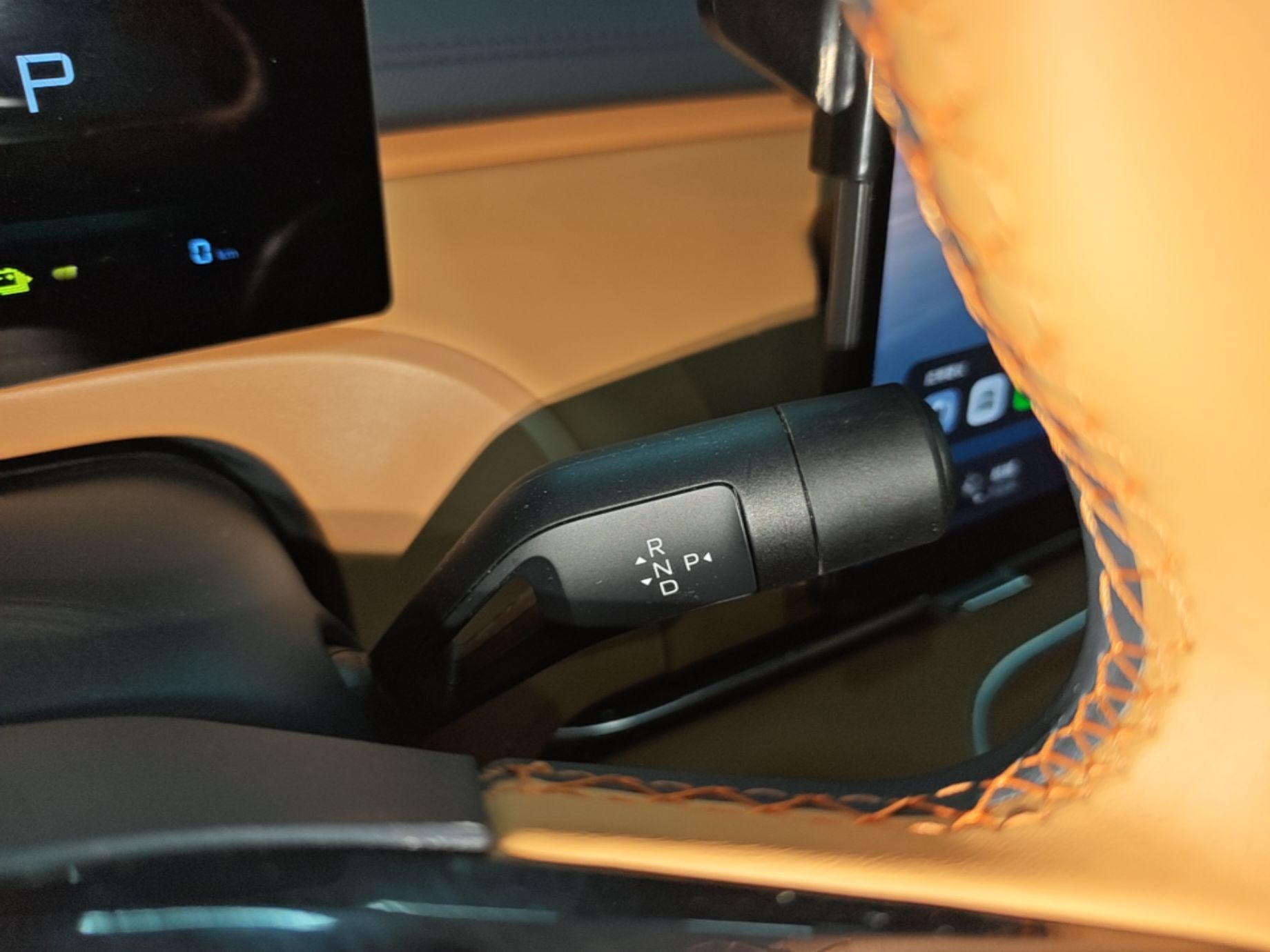 Geely Galaxy Xingjian 7 EM-i 2025 55 km Launch Edition — снимка 16