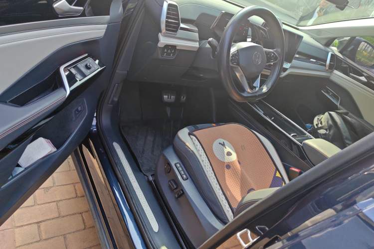 Used Volkswagen ID.6 CROZZ 2021 Long-Range PRO Edition Driver Seat