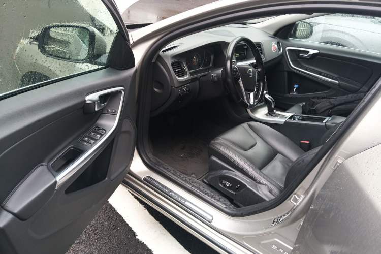 Used Volvo S60 2014 S60L 2.0T Smart Drive Edition Driver Seat