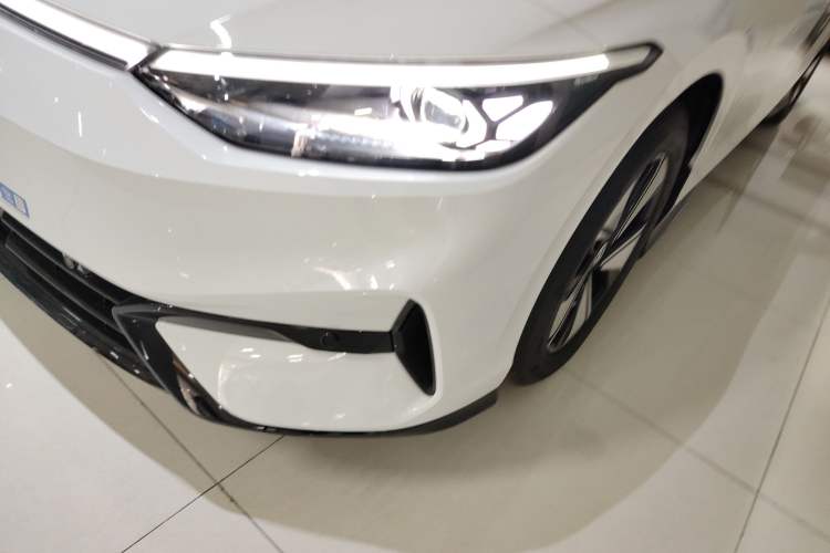 Used Volkswagen ID.7 VIZZION 2024 AIR model
