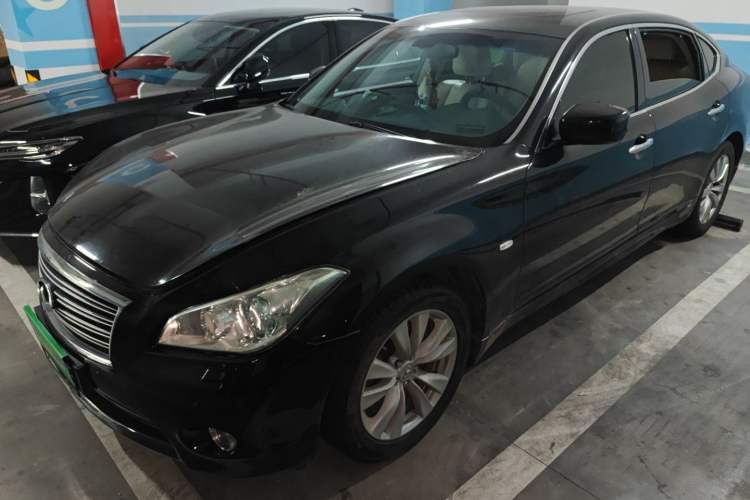 Used Infiniti M Series 2012 M25L Comfort Edition