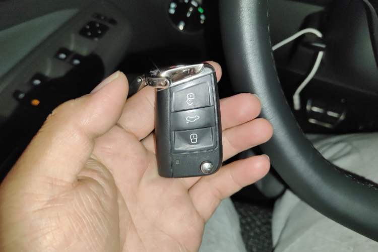 Used Jetta VS5 2019 280TSI Automatic Enjoyment Model Vehicle Key