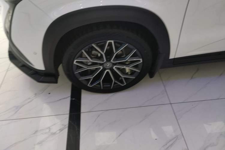 Used CHANGAN UNI-T 2022 1.5T Flagship Edition Exterior 4