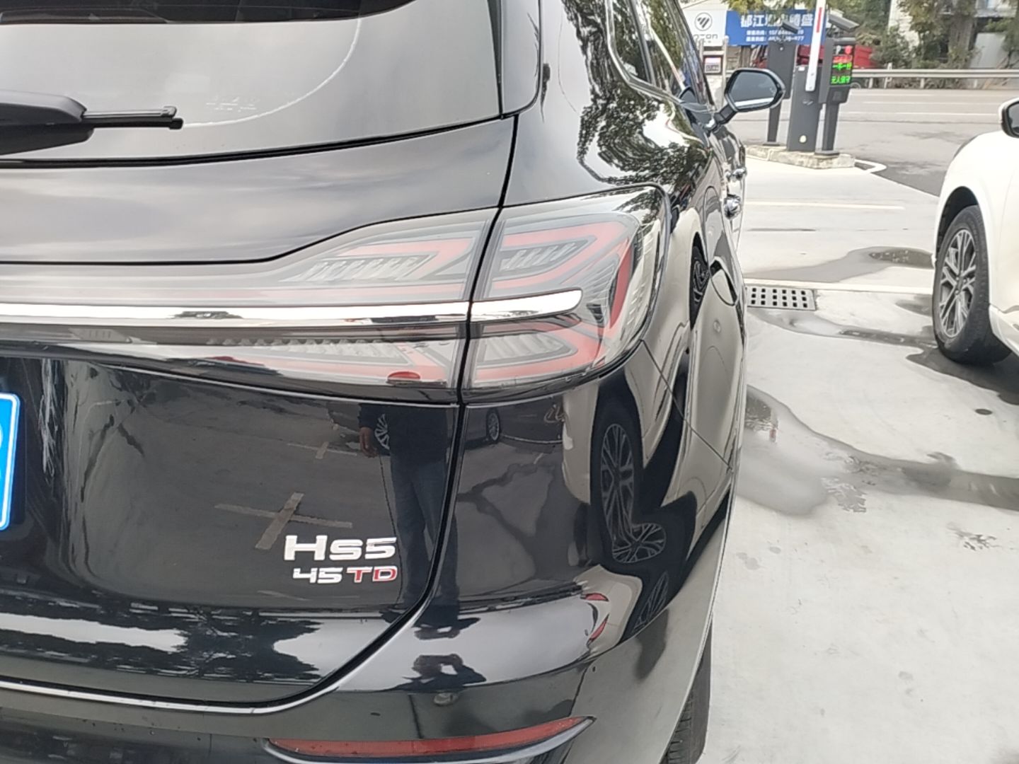 Hongqi HS5 2023 2.0T Qixiang Pro Edition — снимка 9