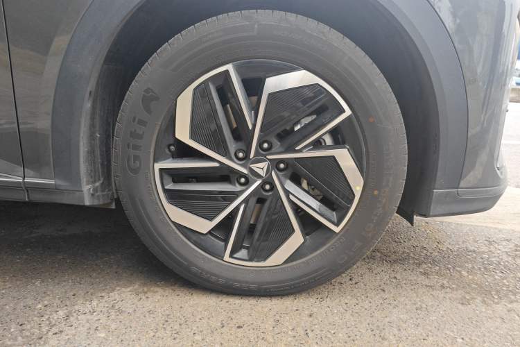 Used Deepal S07 2026 230Ultra with Huawei Qiankun ADS SE Edition