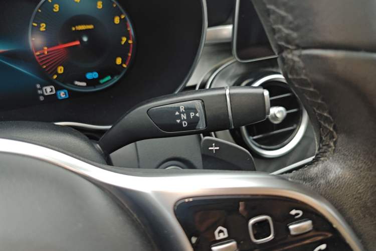 Used Mercedes-Benz C-Class 2019 Restyled C 260 L Sport Edition Gear Lever