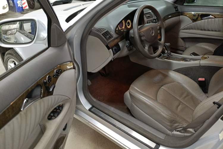 Used Mercedes-Benz E-Class 2008 E 230 Fashion Model Driver Seat