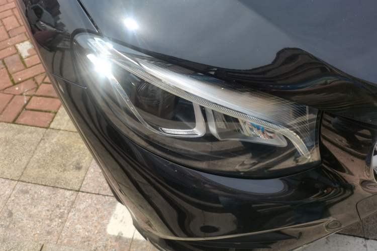 Used Mercedes-Benz GLC 2018 Facelifted GLC 260 4MATIC Dynamic Edition Right Front Headlight