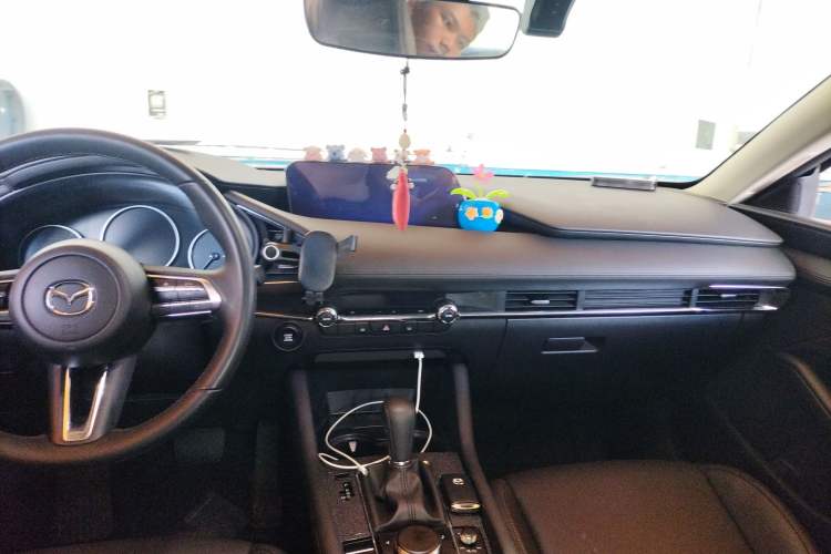 Used Mazda Mazda 3 Axela 2023 2.0L Automatic ZhiZhen Edition
