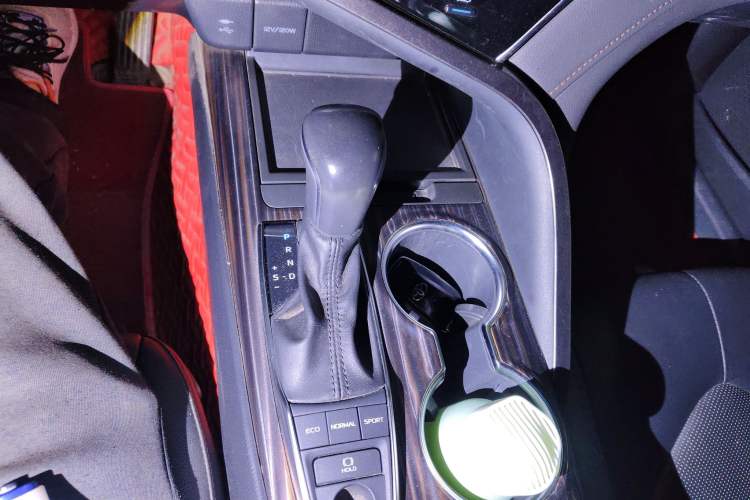 Used Toyota Camry 2019 2.5G Luxury Edition China VI Standard
