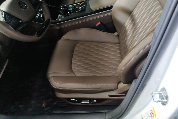 Used BYD Han 2023 EV Champion Edition 605KM Front-Drive Premium Model