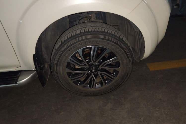 Used Nissan Terra 2020 2.5L XV 4WD Automatic Four-Wheel Drive Flagship Edition Right Front Wheel Hub