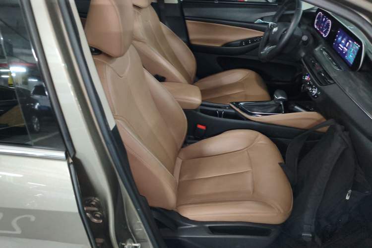 Used Buick GL6 2021 323T Mild Hybrid Connect Luxury Model
