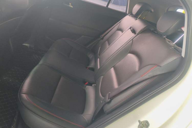 Used Hyundai ix25 2017 1.4T Automatic Smart Version
