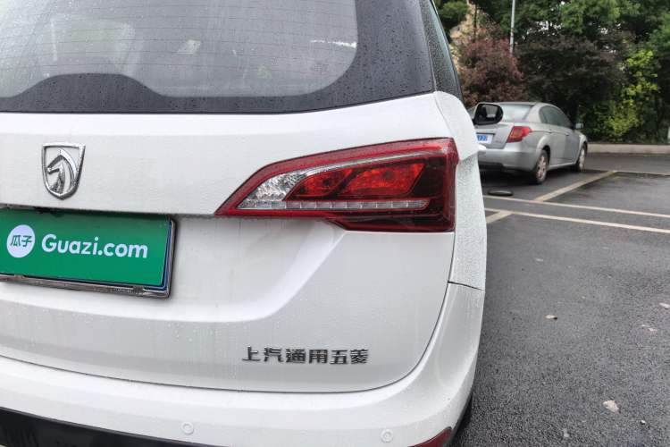 Used Baojun 730 2019 1.5T Manual Fashion Model 7-seater China VI