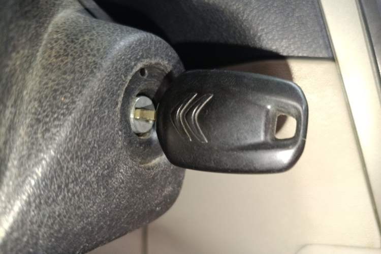 Used Citroen Elysee 2014 1.6L Manual Fashion Edition
