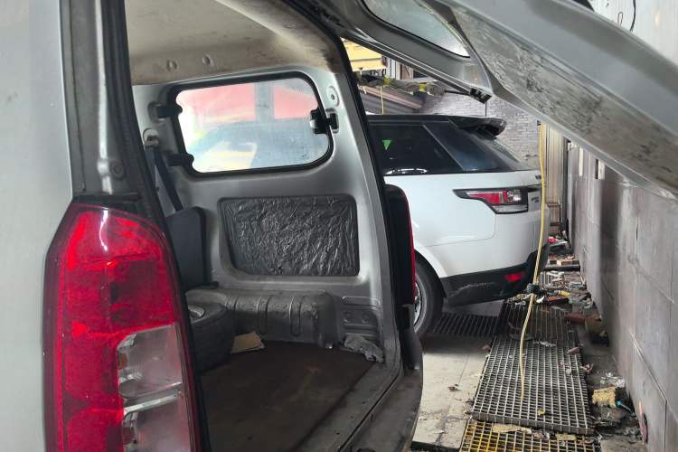 Used Wuling Hongguang V 2019 1.5L Jingqu Version China VI LAR Trunk