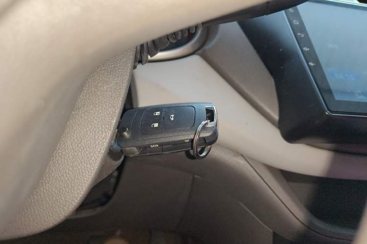 Used Chevrolet Lova RV 2016 1.5L Automatic Comfort Edition