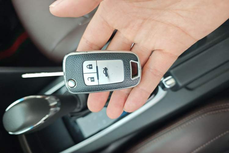 Used Chevrolet Cavalier 2019 320 Automatic Enjoyment with Sunroof Vehicle Key