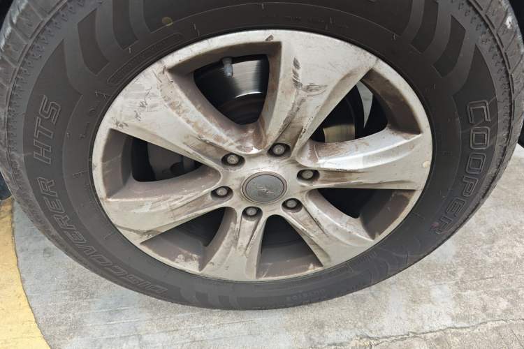 Used Haval H9 2017 2.0T Gasoline 4x4 Premium 5-Seater Right Front Wheel Hub