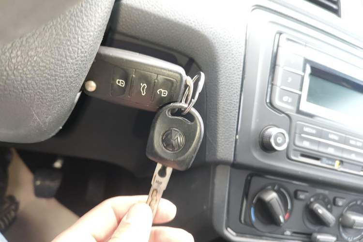 Used Volkswagen Santana 2018 1.5L Manual Fashion Edition Vehicle Key