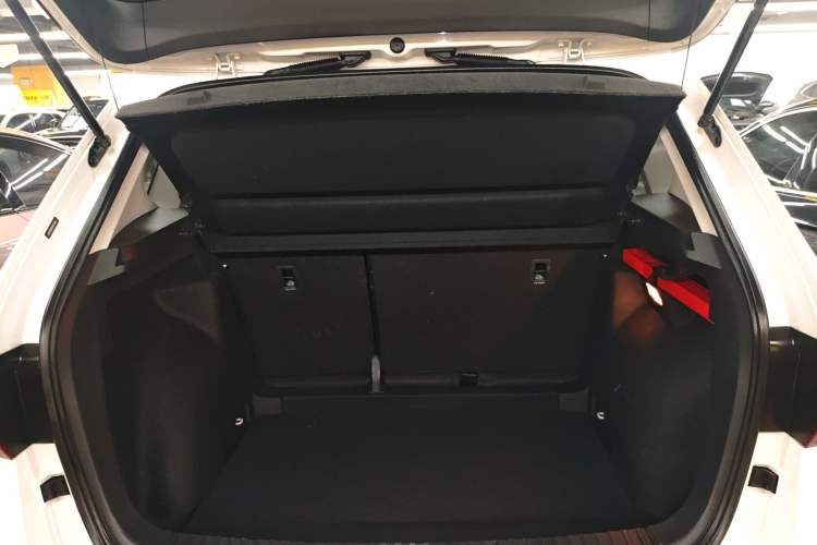 Used Volkswagen Tharu 2019 280TSI Two-Wheel Drive Luxury Version China VI Standard
