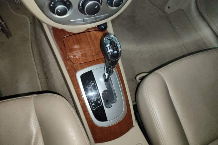 Used Buick Excelle 2013 1.5L Automatic Luxury Model
