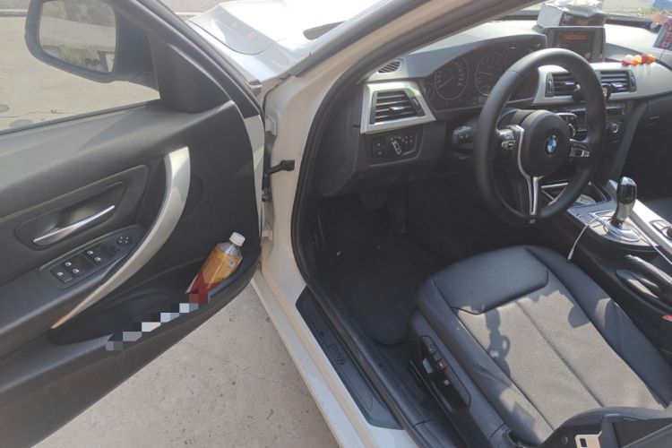 Used BMW 3 Series 2015 320i Active Edition
