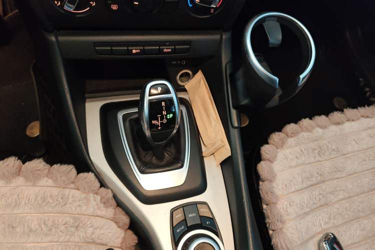 Used BMW X1 2014 sDrive18i Fashion Model Gear Lever