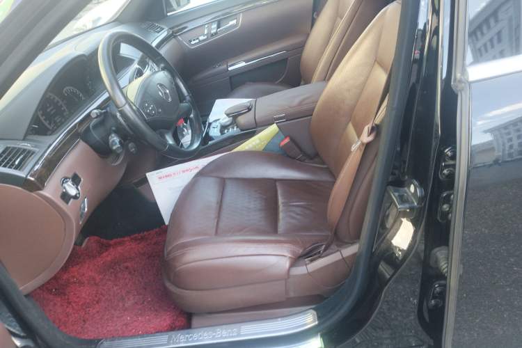 Used Mercedes-Benz S-Class 2010 S 300 L Luxury Model
