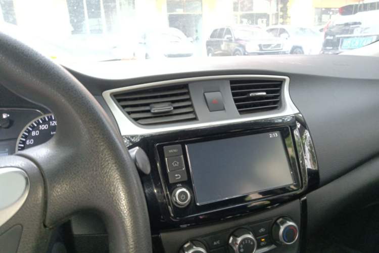 Used Nissan Sylphy 2016 1.6XV CVT Smart Enjoyment Version Audio And AC Panel