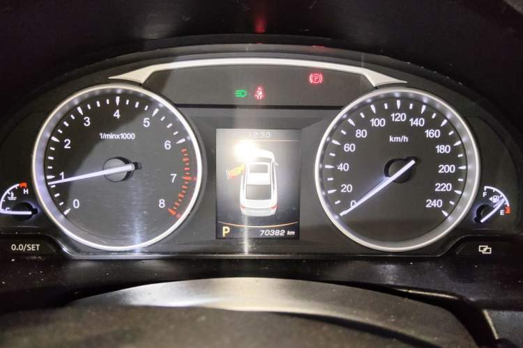 Used Geely Auto Emgrand GT 2015 2.4L Comfort Model
