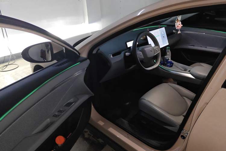 Used XPeng MONA M03 2024 620 with Ultra-Long Range Interior 3