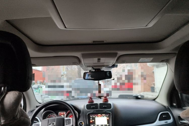 Used Dodge Journey 2013 2.4L Two-Wheel Drive Luxury Version
