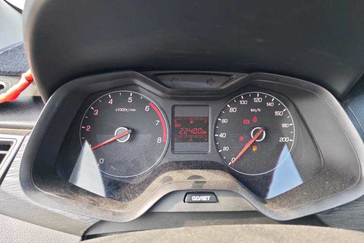 Used Baojun 310 2016 1.2L manual Comfort trim level