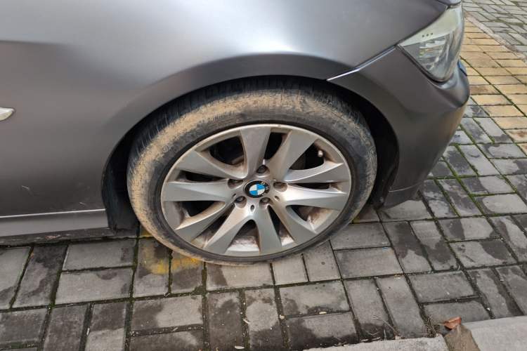 Used BMW 3 Series 2010 320i Luxury Model