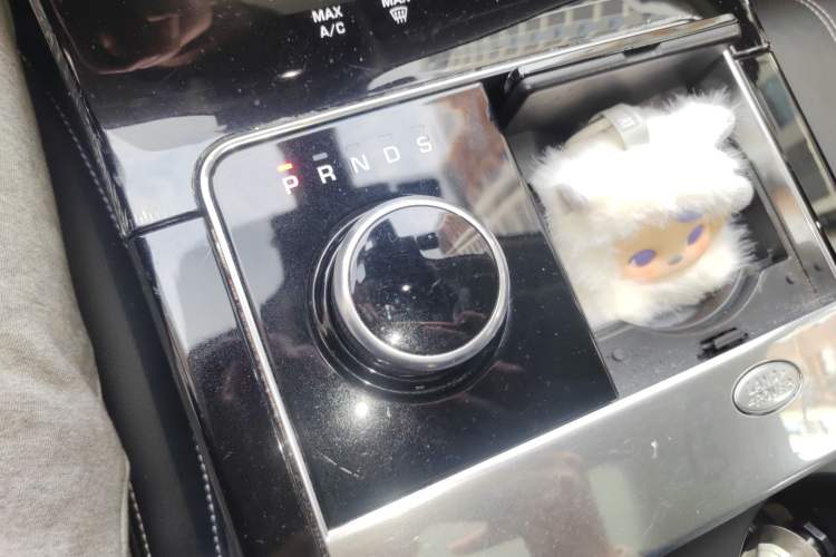 Used Land Rover Range Velar 2017 P250 S
