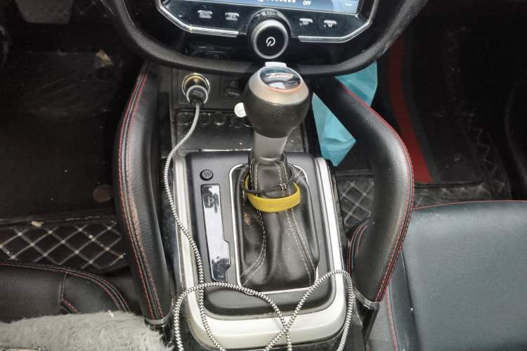 Used Zotye SR7 2016 1.5T CVT Cube Heart Edition China V Standard
