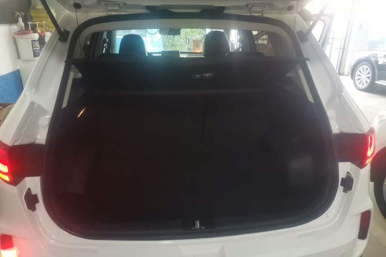 Used Bestune X40 2019 1.6L Automatic Luxury Edition China VI
