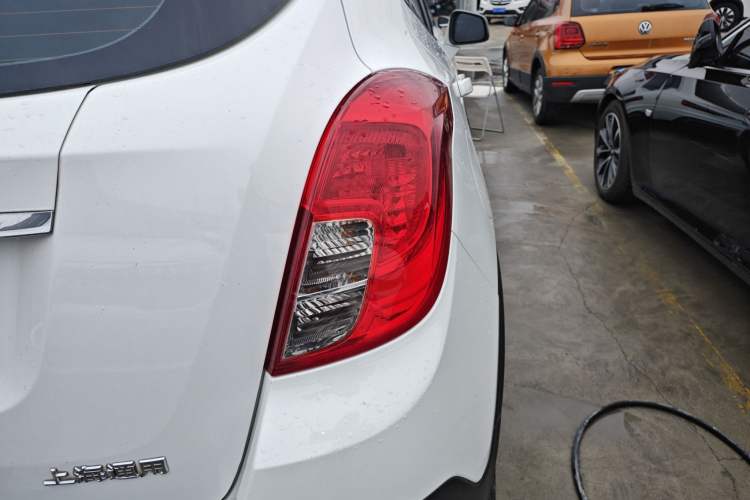 Used Buick Encore 2014 1.4T Automatic Two-Wheel Drive Urban Elite Model
