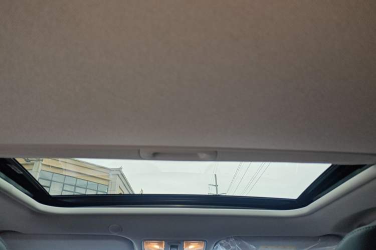 Used Kia kx1 Stonic 2021 1.4L CVT Sunroof Model