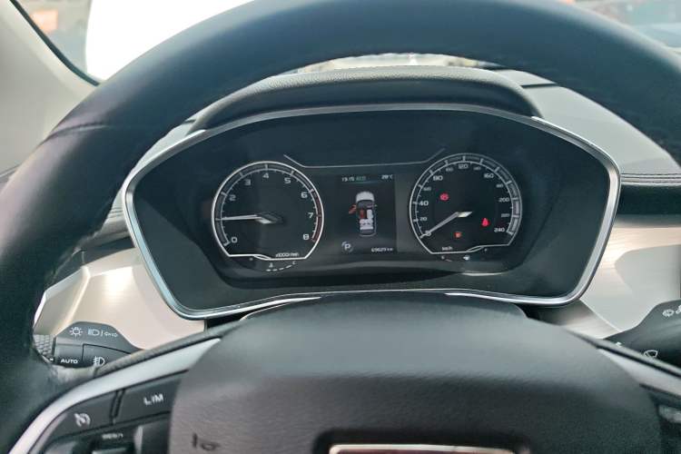 Used Geely Auto Coolray 2019 260T DCT Knight China V Standard