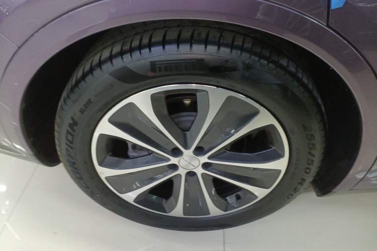 Used Hima Luxeed R7 2025 Range-Extended Version 251 km Max