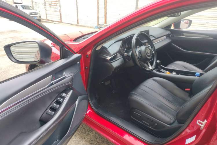 Used Mazda Atenza 2020 2.0L Blue Sky Luxury Edition
